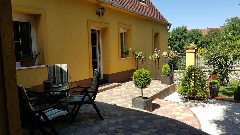 Topart Apartman Tapolca Exteriér fotografie
