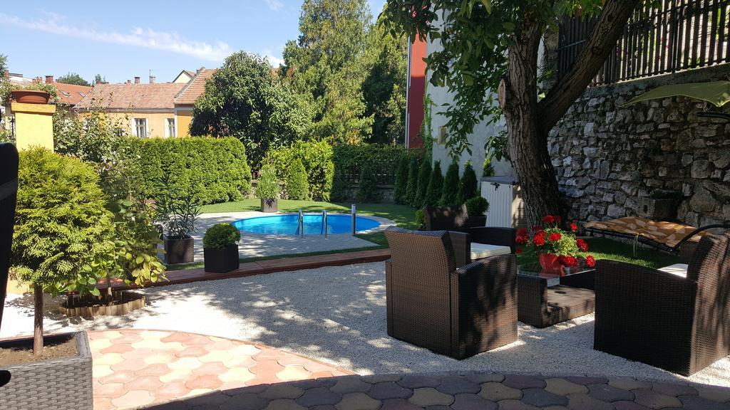 Topart Apartman Tapolca Exteriér fotografie