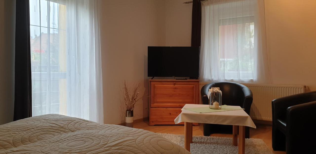 Topart Apartman Tapolca Exteriér fotografie
