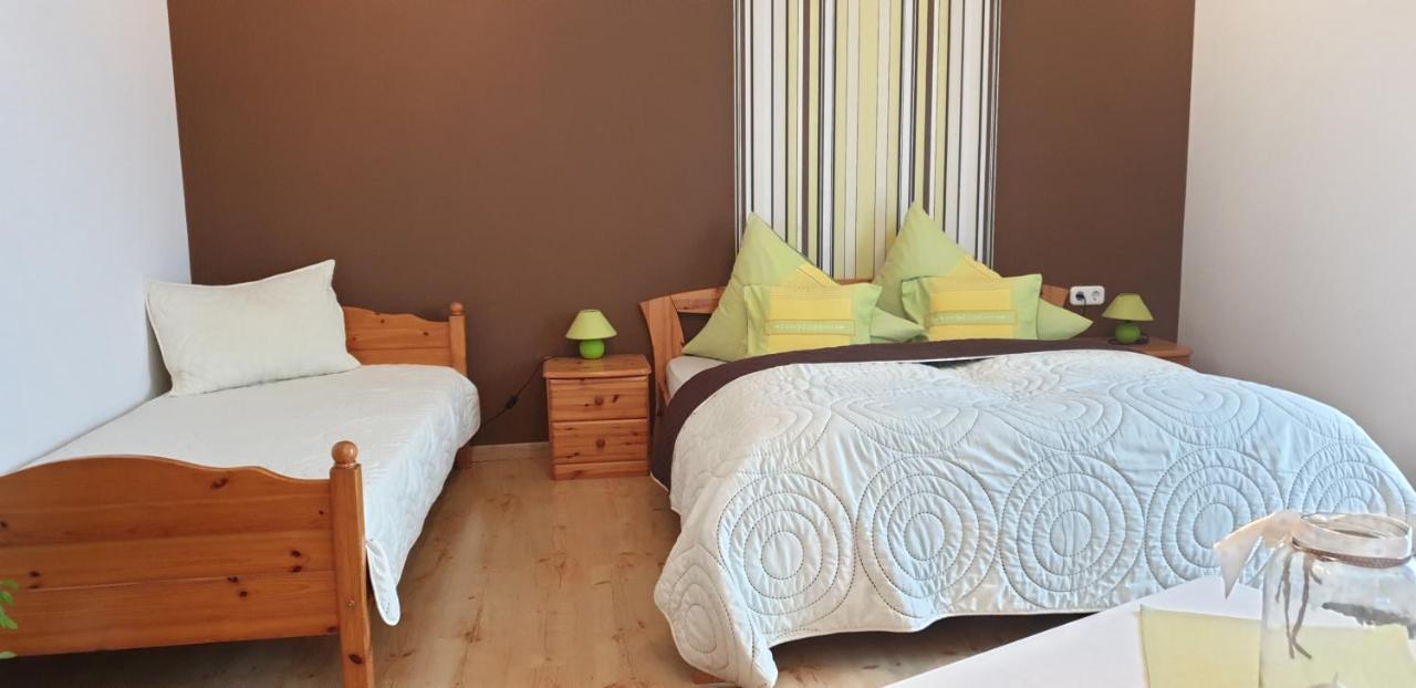 Topart Apartman Tapolca Exteriér fotografie